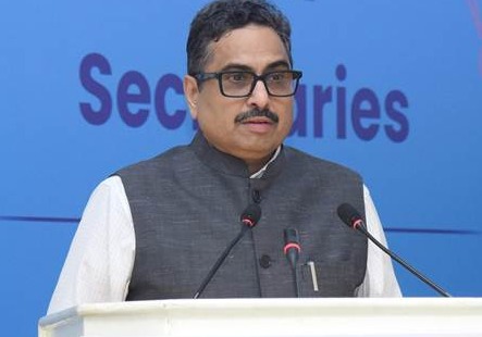 Centre Urges States to Adopt India Cine Hub Portal to Boost Global Film Production