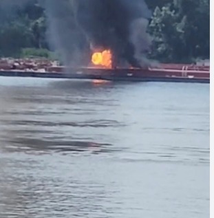 Helicopter Crash on Mississippi River Claims Two Lives in Illinois