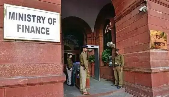 Over 1,000 Defence & Fire Personnel Honoured Ahead of Independence Day
