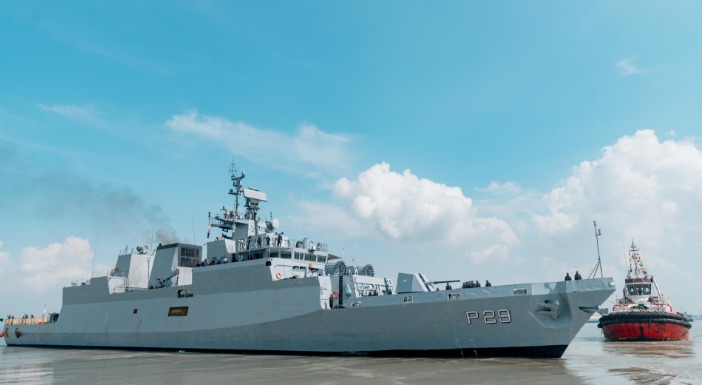 INS Kadmatt Completes Three-Day Port Call at Surabaya, Indonesia