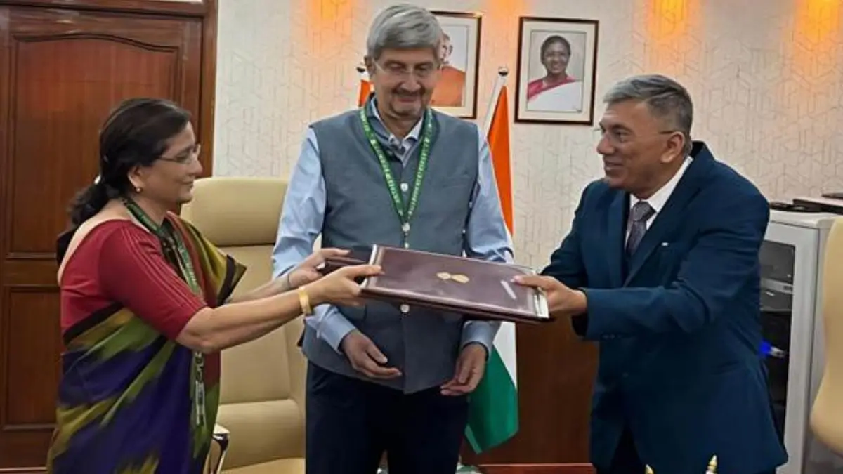 Gati Shakti Vishwavidyalaya and DRDO Ink MoU to Advance Smart Defence Tech