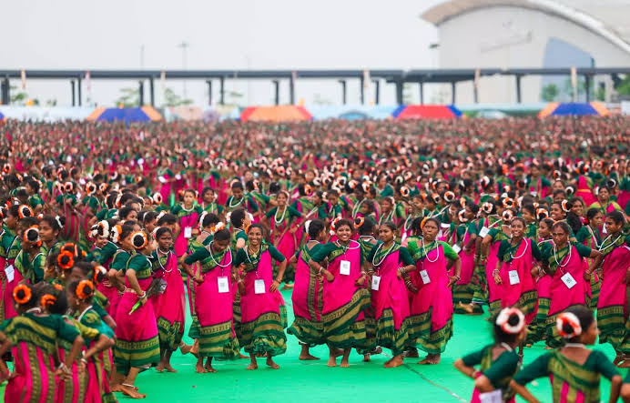 Largest Dhimsa Dance Recognised by Guinness World Records