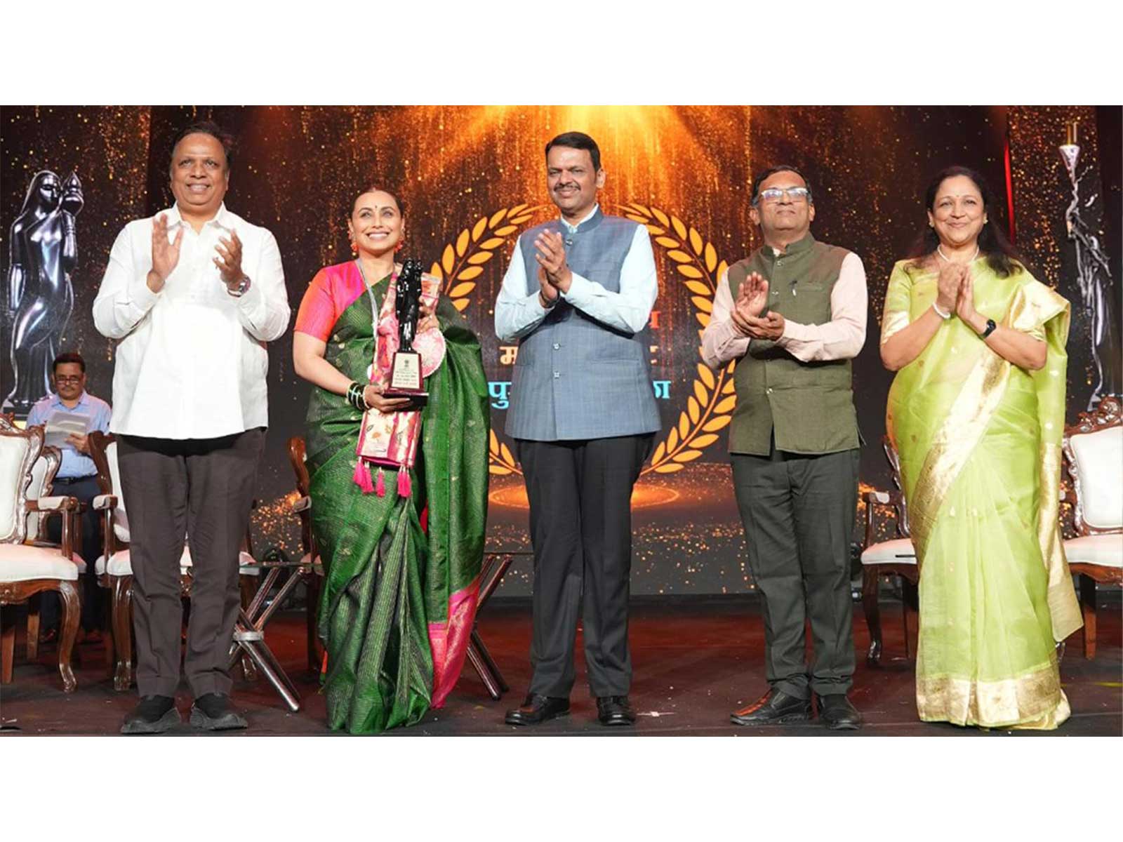 Rani Mukerji Honoured with Raj Kapoor Special Contribution Award